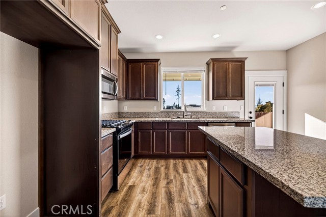 836 Regnier Lane, Paradise CA: https://media.crmls.org/medias/fa09597c-f523-4c6e-8e88-2ce76cae0181.jpg