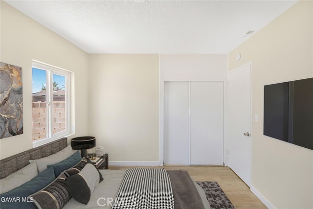 203 E Avenue P4, Palmdale CA: https://media.crmls.org/medias/fa09f430-1856-423e-935c-e1e2b5e539af.jpg