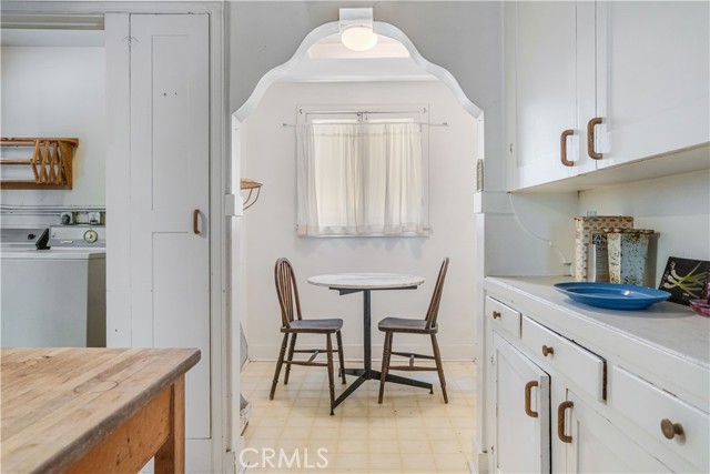 Detail Gallery Image 14 of 25 For 1224 Oberlin Dr, Glendale,  CA 91205 - 1 Beds | 1 Baths