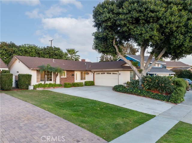 Detail Gallery Image 2 of 15 For 24745 Calle El Toro Grande, Lake Forest,  CA 92630 - 3 Beds | 2 Baths