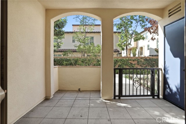 Detail Gallery Image 4 of 31 For 753 Spring Gdn, Irvine,  CA 92618 - 2 Beds | 2 Baths