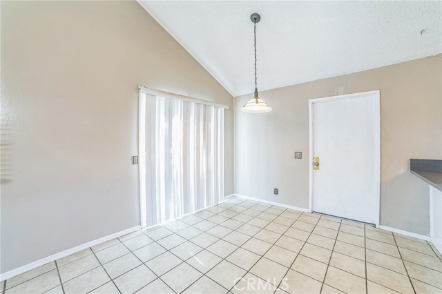 Detail Gallery Image 16 of 33 For 15056 Dakota St, Victorville,  CA 92394 - 3 Beds | 2 Baths