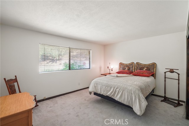 Detail Gallery Image 35 of 48 For 22755 Dale Ct, Chatsworth,  CA 91311 - 4 Beds | 4/1 Baths