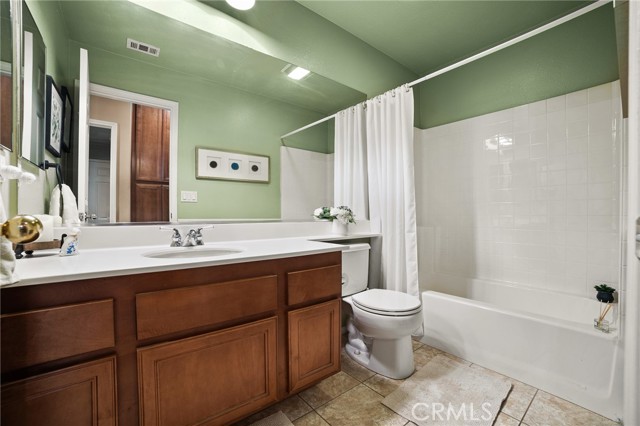 Detail Gallery Image 22 of 38 For 36326 Mustang Spirit Ln, Wildomar,  CA 92595 - 4 Beds | 3 Baths