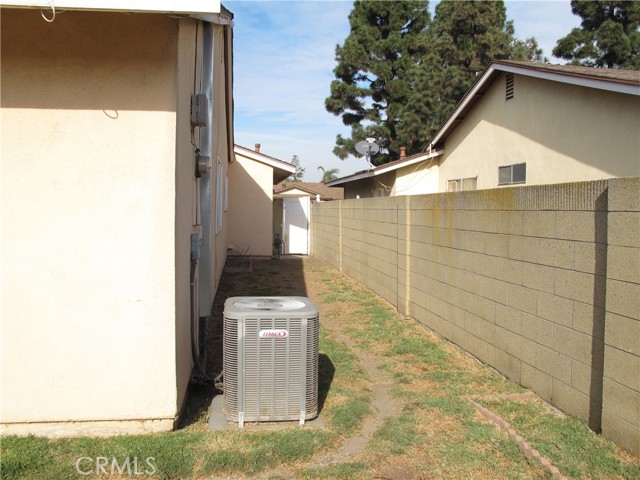 Detail Gallery Image 25 of 29 For 13058 Droxford St, Cerritos,  CA 90703 - 4 Beds | 2 Baths