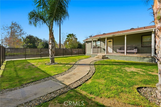 Detail Gallery Image 10 of 59 For 21511 Bassett St. & 6903 Alabama Ave., Canoga Park,  CA 91303 - 5 Beds | 4 Baths