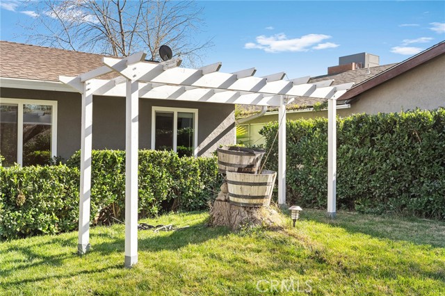 Detail Gallery Image 10 of 50 For 2251 Notre Dame Bld, Chico,  CA 95928 - 4 Beds | 2 Baths