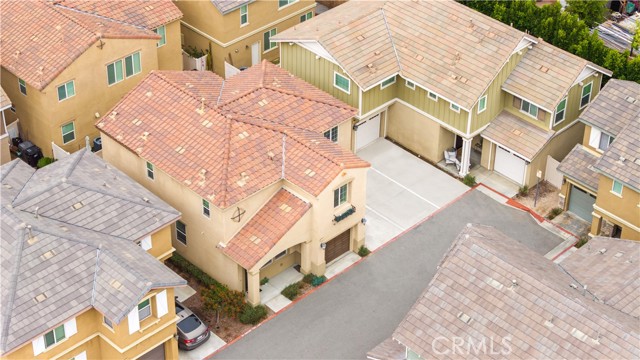 Detail Gallery Image 32 of 42 For 5874 Silver Oaks Dr, Chino,  CA 91710 - 3 Beds | 2/1 Baths
