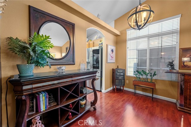 Detail Gallery Image 6 of 55 For 15070 Spring, Fontana,  CA 92335 - 5 Beds | 2 Baths