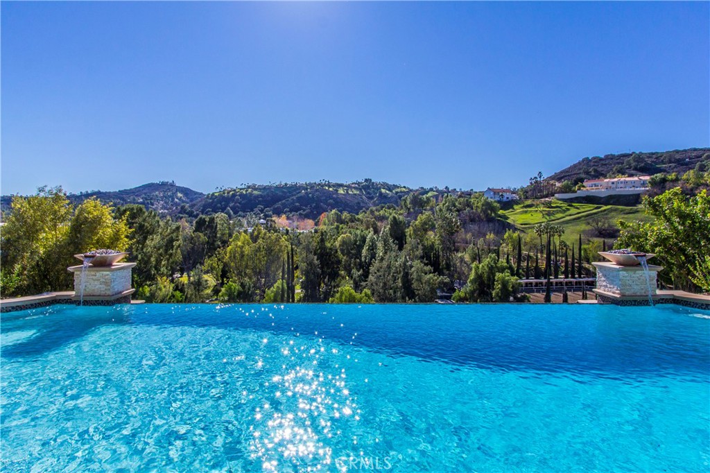 MLS #SR25270100 image #2