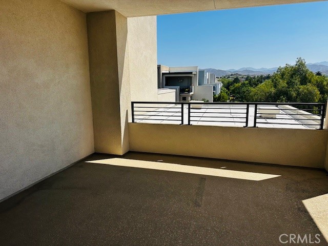 140 Spectacle, Irvine CA: https://media.crmls.org/medias/fa0f92f0-ab62-4d0c-af9d-57ffc7369100.jpg