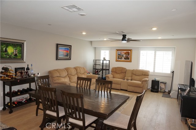 Detail Gallery Image 2 of 21 For 7383 Olive Grove Str., Riverside,  CA 92507 - 2 Beds | 2 Baths