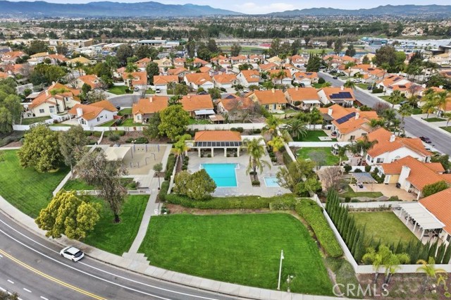 Detail Gallery Image 7 of 32 For 40152 Valeriana Ct, Temecula,  CA 92591 - 2 Beds | 2 Baths