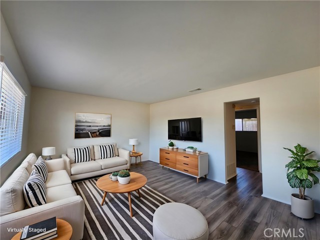 Detail Gallery Image 3 of 23 For 2321 San Helice Ct, Hemet,  CA 92545 - 2 Beds | 1 Baths