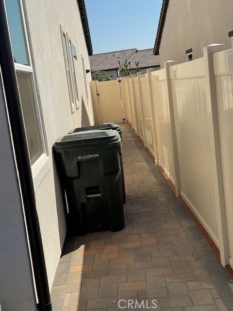 24501 Via Sendero, Castaic CA: https://media.crmls.org/medias/fa103324-179a-45b2-94dc-96dd09ee056e.jpg