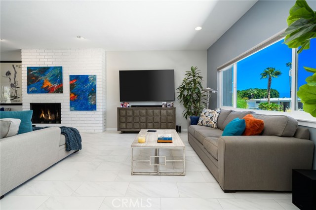 46125 Burroweed Ln., Palm Desert CA: https://media.crmls.org/medias/fa10cfd5-4247-4a7c-9a10-103c8c069225.jpg