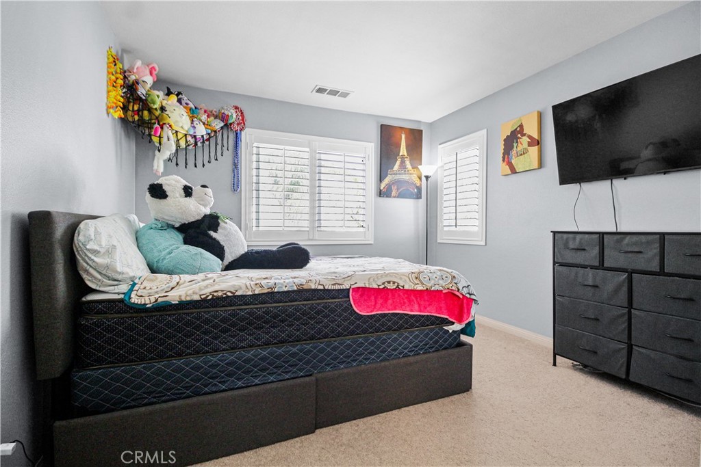 MLS #IV25251117 image #35