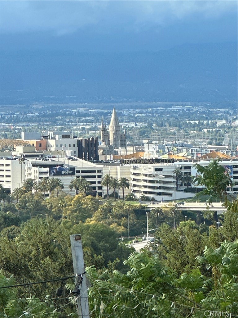 https://media.crmls.org/medias/fa11c77f-dc15-4c6a-baa6-aa21d9fb7775.jpg?preset=X-Large
