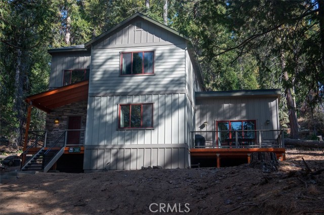 Detail Gallery Image 1 of 22 For 7181 Yosemite Park Way, Yosemite,  CA 95389 - 3 Beds | 2 Baths