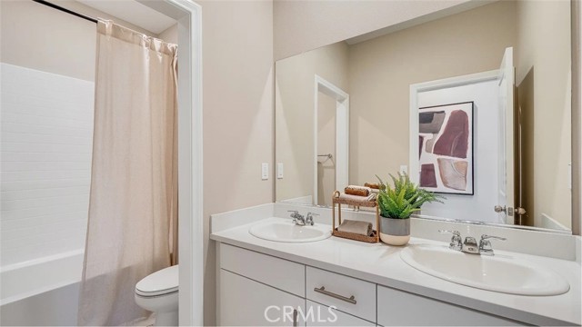 Detail Gallery Image 8 of 16 For 14217 Rollins St, Hesperia,  CA 92345 - 4 Beds | 2 Baths