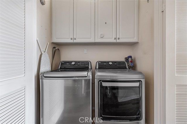 308 5th Street, Huntington Beach CA: https://media.crmls.org/medias/fa1336ea-0773-41ec-9f18-ddb760779187.jpg