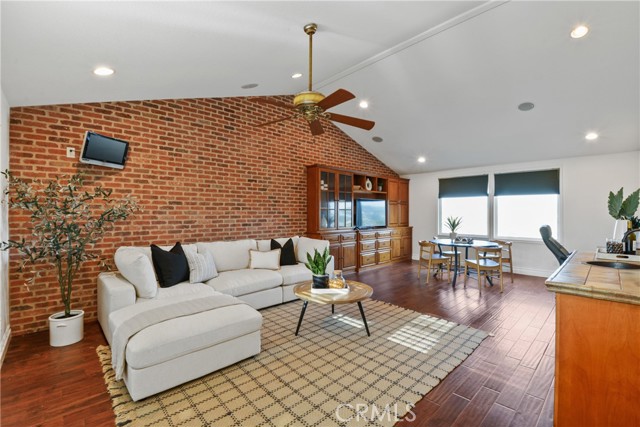 Detail Gallery Image 22 of 75 For 112 Del Cabo, San Clemente,  CA 92673 - 4 Beds | 3 Baths