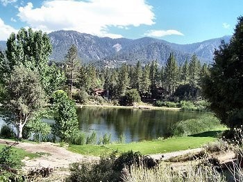 https://media.crmls.org/medias/fa161cf4-a03f-4472-b3dc-5477614c2a5a.jpg?preset=X-Large
