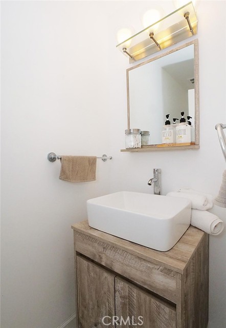 605 Paseo Del Mar, Palos Verdes Estates CA: https://media.crmls.org/medias/fa169fa0-65e2-4f64-95c6-3979202d581d.jpg