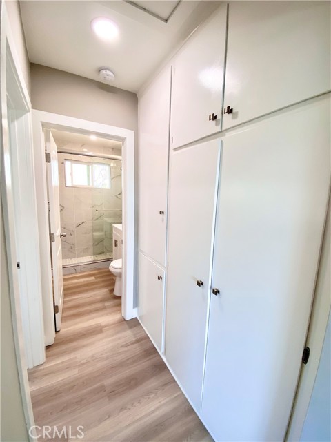 Detail Gallery Image 11 of 19 For 1120 N Laurel Ave #8,  West Hollywood,  CA 90046 - 1 Beds | 1 Baths