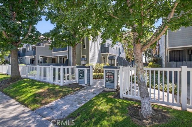 Detail Gallery Image 2 of 33 For 7306 Quill Dr #172,  Downey,  CA 90242 - 2 Beds | 2 Baths