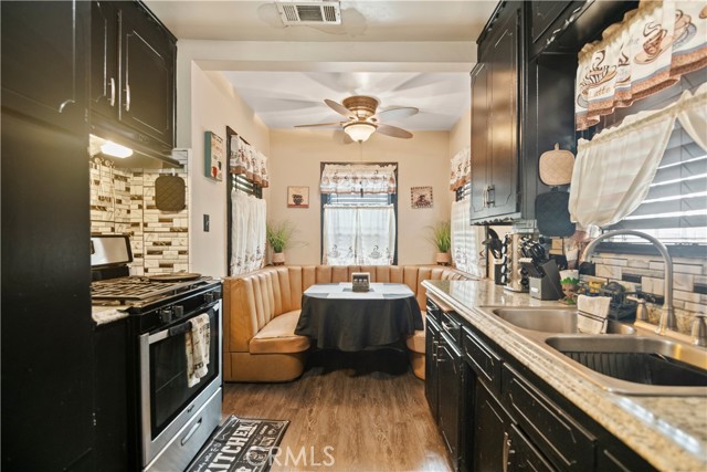 Detail Gallery Image 10 of 22 For 1762 N Lugo Ave, San Bernardino,  CA 92404 - 3 Beds | 2 Baths