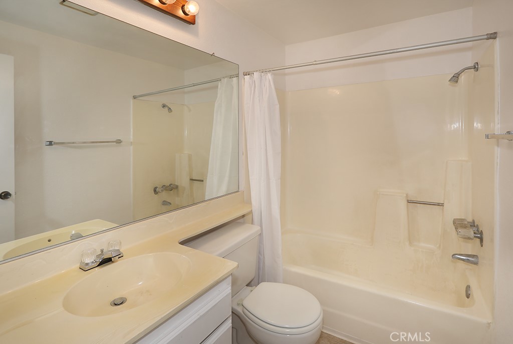 720 W 4th Street 118