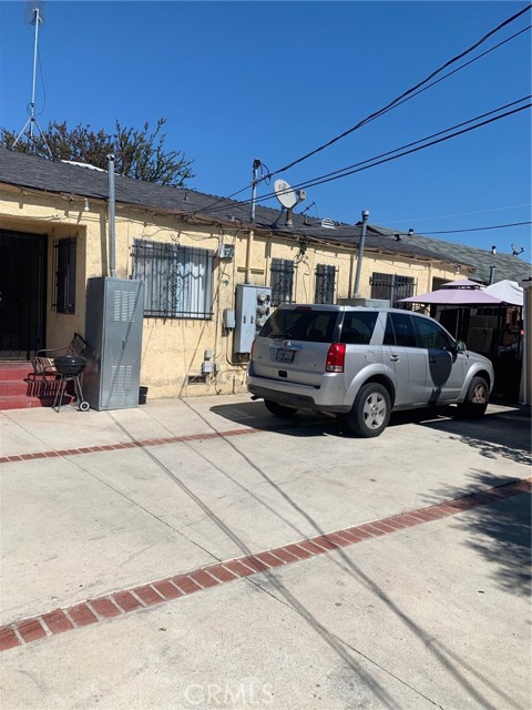 Detail Gallery Image 9 of 34 For 1742 W 82nd, Los Angeles,  CA 90047 - – Beds | – Baths