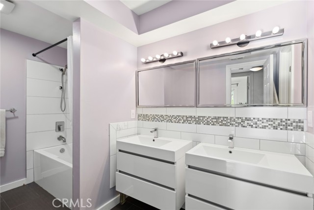 10255 Overhill Drive, Santa Ana CA: https://media.crmls.org/medias/fa1a1c40-3f60-40b0-9046-b5d87d506dc4.jpg