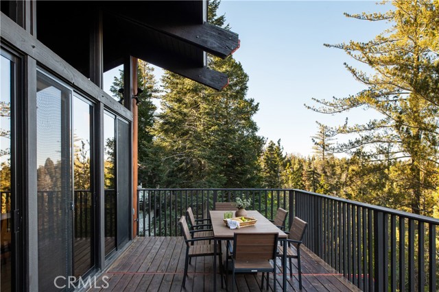 Detail Gallery Image 13 of 27 For 287 Grizzly, Lake Arrowhead,  CA 92352 - 3 Beds | 2/1 Baths