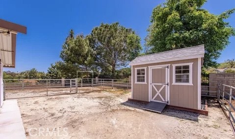 Detail Gallery Image 7 of 10 For 320 Forelock Ct, Simi Valley,  CA 93065 - 4 Beds | 3 Baths