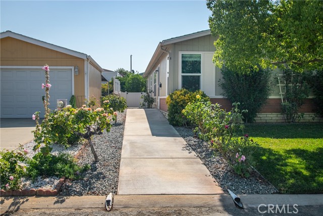 Detail Gallery Image 4 of 39 For 10961 Desert Lawn Dr #71,  Calimesa,  CA 92320 - 3 Beds | 2 Baths