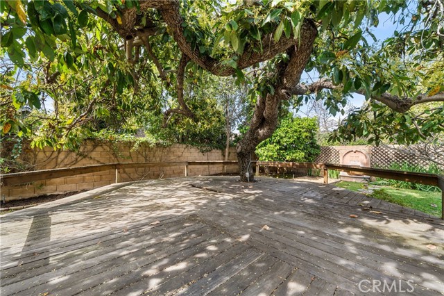 Image 21 of 45 For 2314 Oakmont Avenue