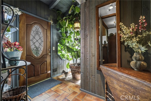 266 Grandview, Laguna Beach CA: https://media.crmls.org/medias/fa1d1beb-fb2b-4a37-930d-fd18b7e19d2f.jpg