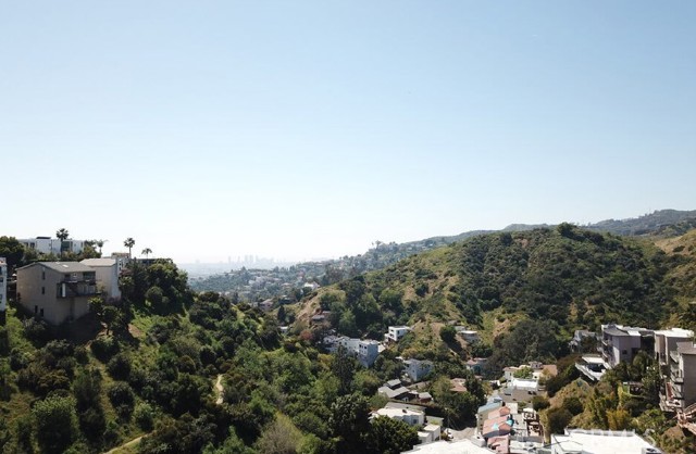 Detail Gallery Image 7 of 18 For 6363 Weidlake Drive, Los Angeles,  CA 90068 - – Beds | – Baths