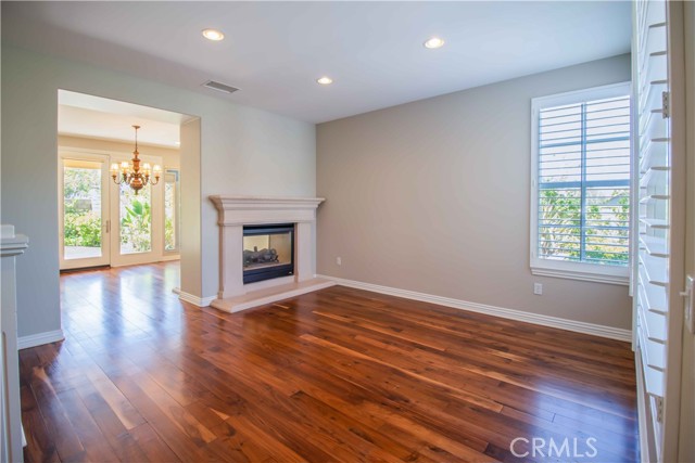 Detail Gallery Image 16 of 41 For 4684 Luna Ct, Calabasas,  CA 91302 - 4 Beds | 4/1 Baths