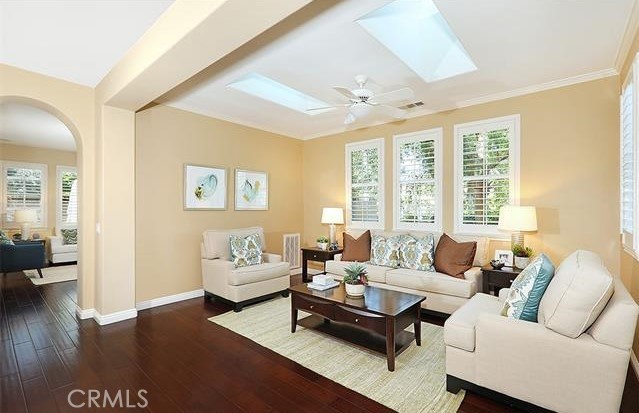 Detail Gallery Image 3 of 30 For 46 Logan, Irvine,  CA 92620 - 5 Beds | 4/1 Baths