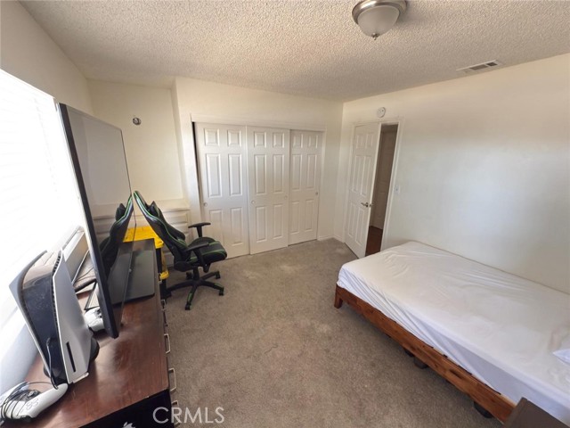 Detail Gallery Image 9 of 19 For 12960 El Rio Road, Victorville,  CA 92392 - 3 Beds | 2 Baths