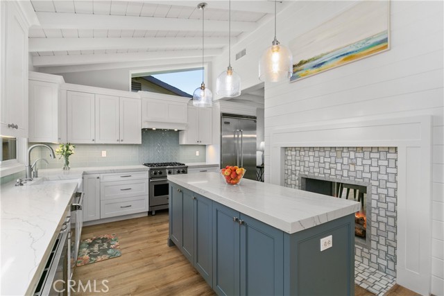 Detail Gallery Image 14 of 40 For 127 West Avenida De Los Lobos Marinos, San Clemente,  CA 92672 - 4 Beds | 2 Baths