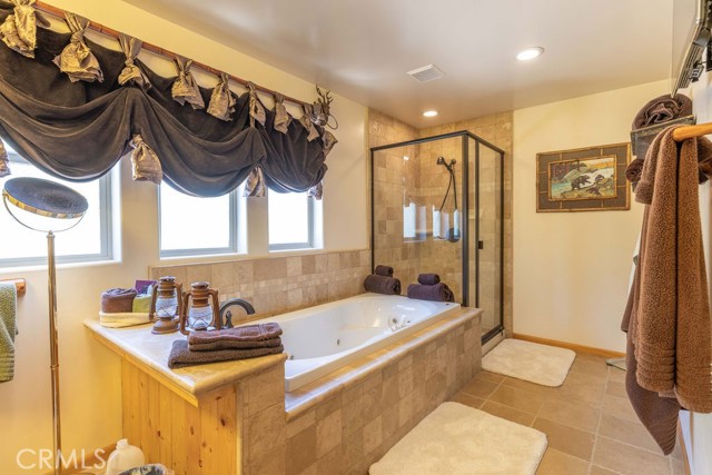 625 Cedar Glen Drive, Big Bear City CA: https://media.crmls.org/medias/fa1f6ba2-db7f-4383-8af4-f41dfcc0bf11.jpg