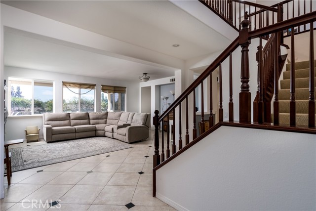 Detail Gallery Image 5 of 65 For 29355 Gandolf Ct, Murrieta,  CA 92563 - 5 Beds | 3 Baths