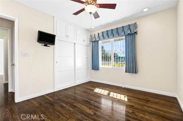 9250 Arleta photo 34