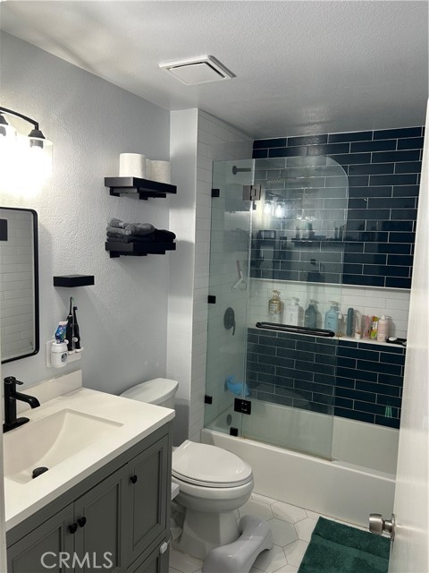 10591 Lakeside S Drive, Garden Grove CA: https://media.crmls.org/medias/fa212736-6e1c-4b63-b8d4-f64237a4fae6.jpg