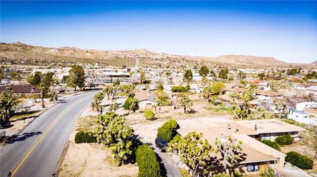 Detail Gallery Image 27 of 29 For 7411 Joshua Ln, Yucca Valley,  CA 92284 - 6 Beds | 2 Baths