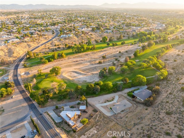 18463 Orange Street, Hesperia CA: https://media.crmls.org/medias/fa21c271-028e-4aa2-b9d2-e5fad131a6c5.jpg